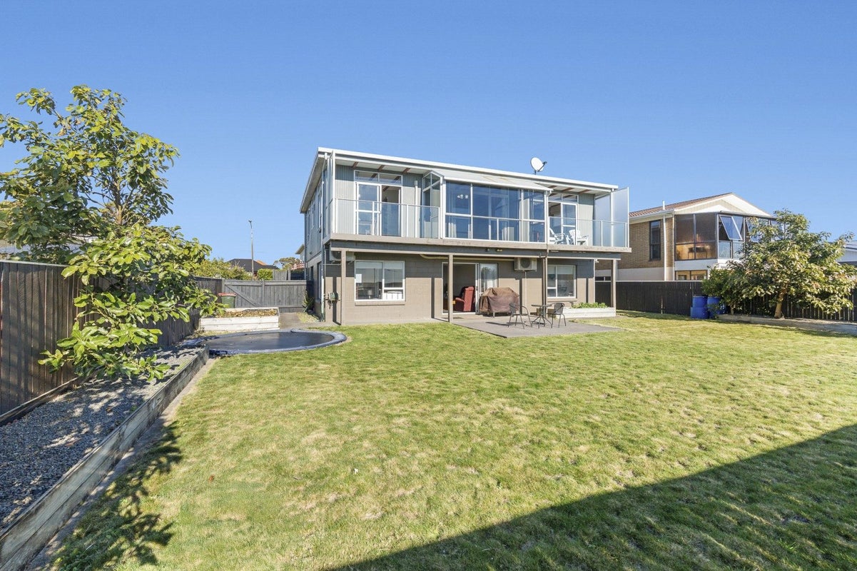 4 Carver Place, Lynmouth, New Plymouth - Carousel 1
