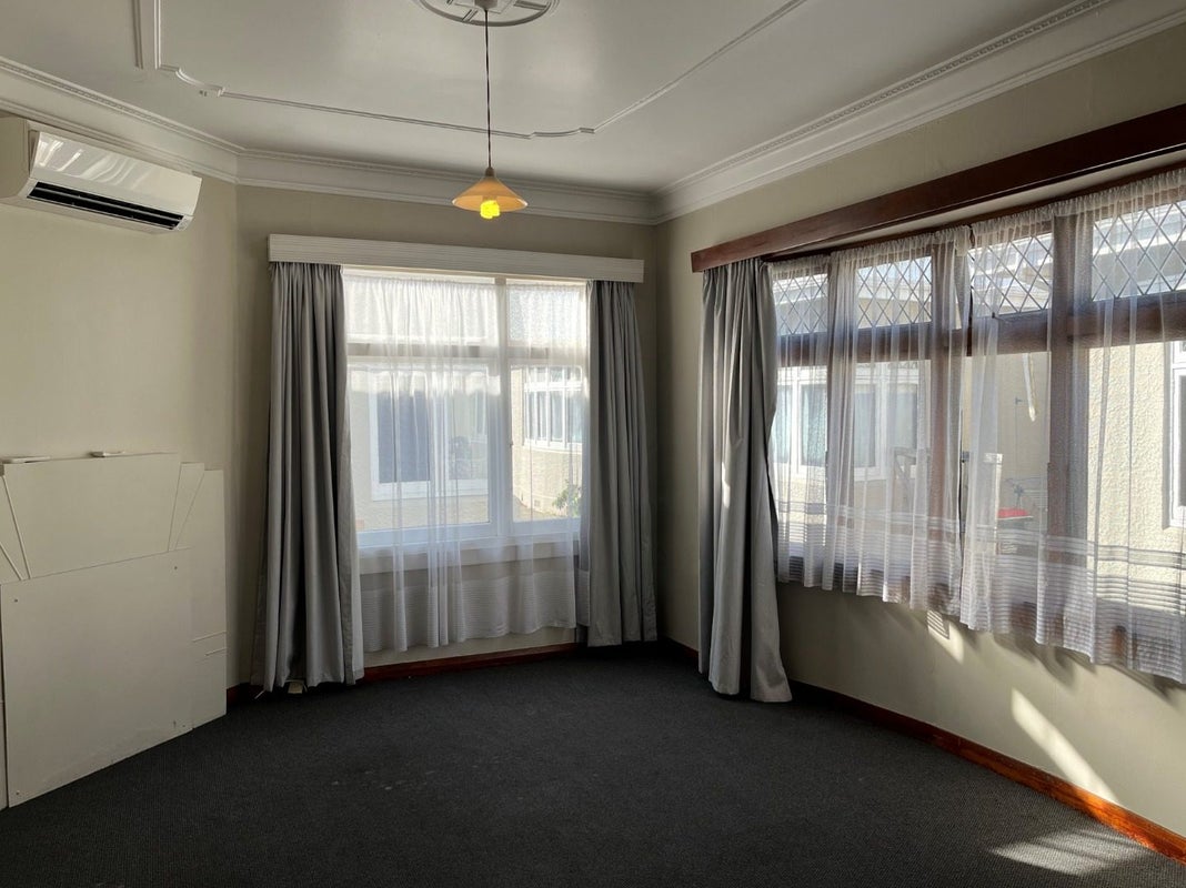 402A Queen Street East, Hastings, Hastings - Carousel 2