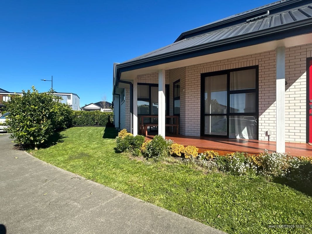 4 Aho Lane, Karaka, Papakura - Carousel 2
