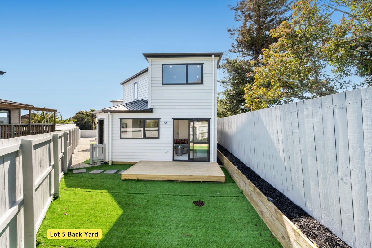 6E Ariki Place, Red Hill, Papakura - Carousel 17