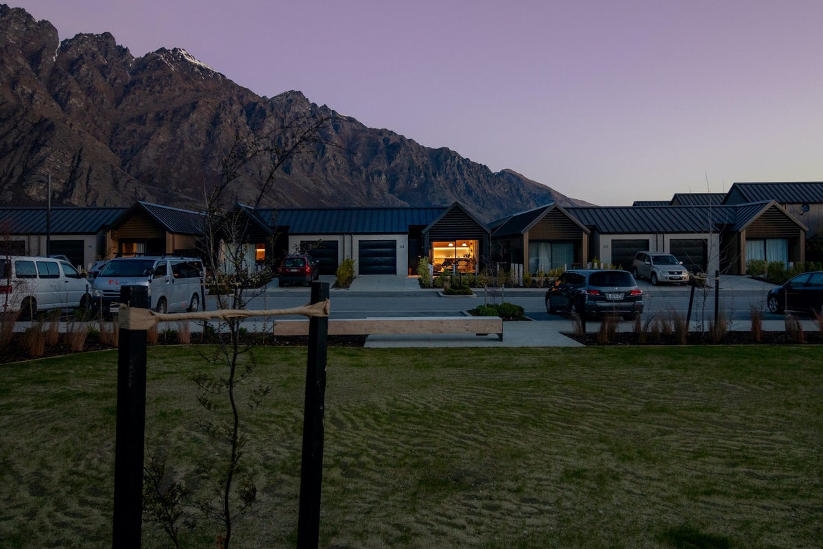 23 Inder Street, Jacks Point, Queenstown - Carousel 1