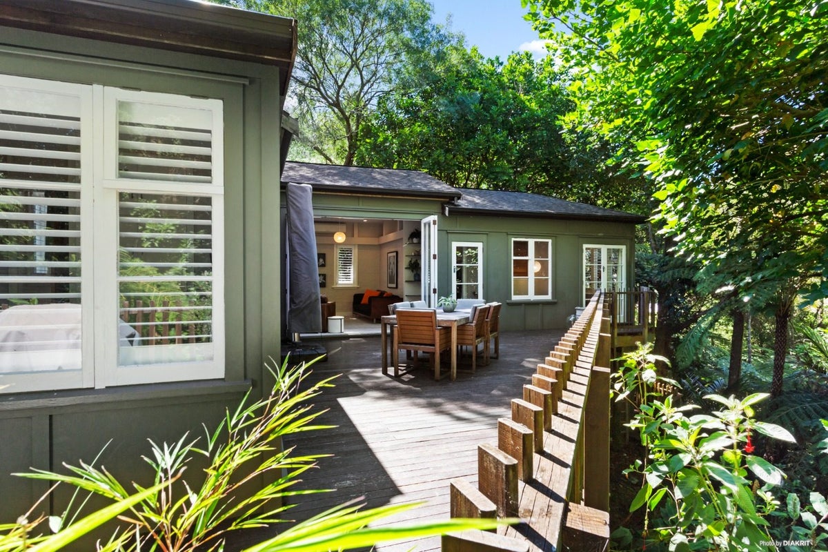 55 Pupuke Road, Birkenhead, Auckland - Carousel 1