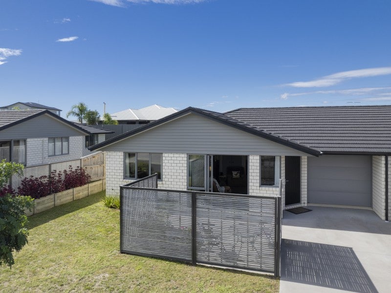 32/4 Greystone Place, Omokoroa, Omokoroa - Carousel 1