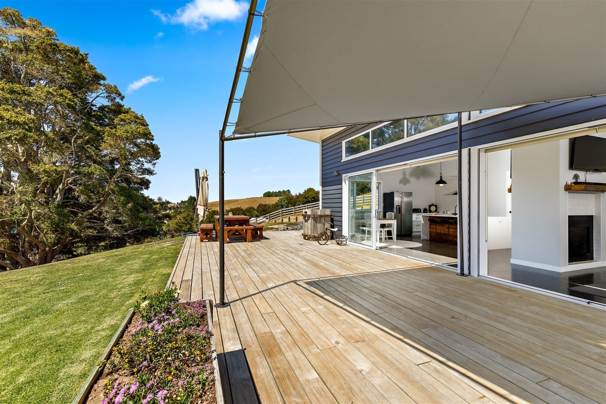 19 Hodgart Road, Warkworth - Carousel 2