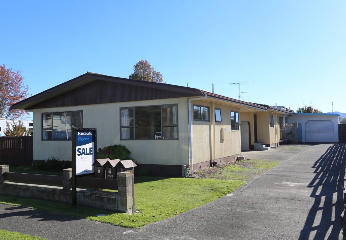 1/757 Gladstone Road, Te Hapara, Gisborne - Carousel 1