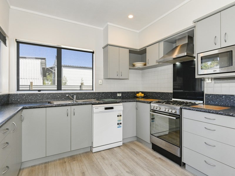 606 Albert Street, Parkvale, Hastings - Carousel 2