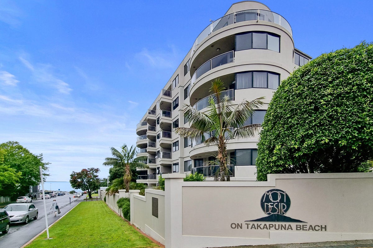 4I/175 Hurstmere Road, Takapuna, Auckland - Carousel 1