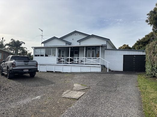 89 Victoria Avenue, Waiuku, Waiuku - Carousel 1