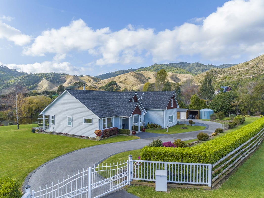 23 Mahaki Road, Nikau Valley, Paraparaumu - Carousel 1
