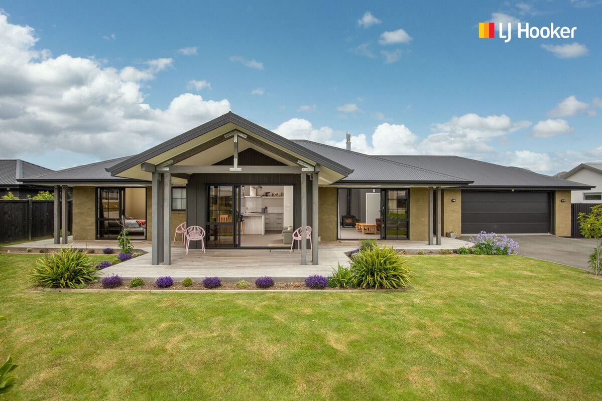 8 Carrick Place, Mosgiel, Mosgiel - Carousel 1
