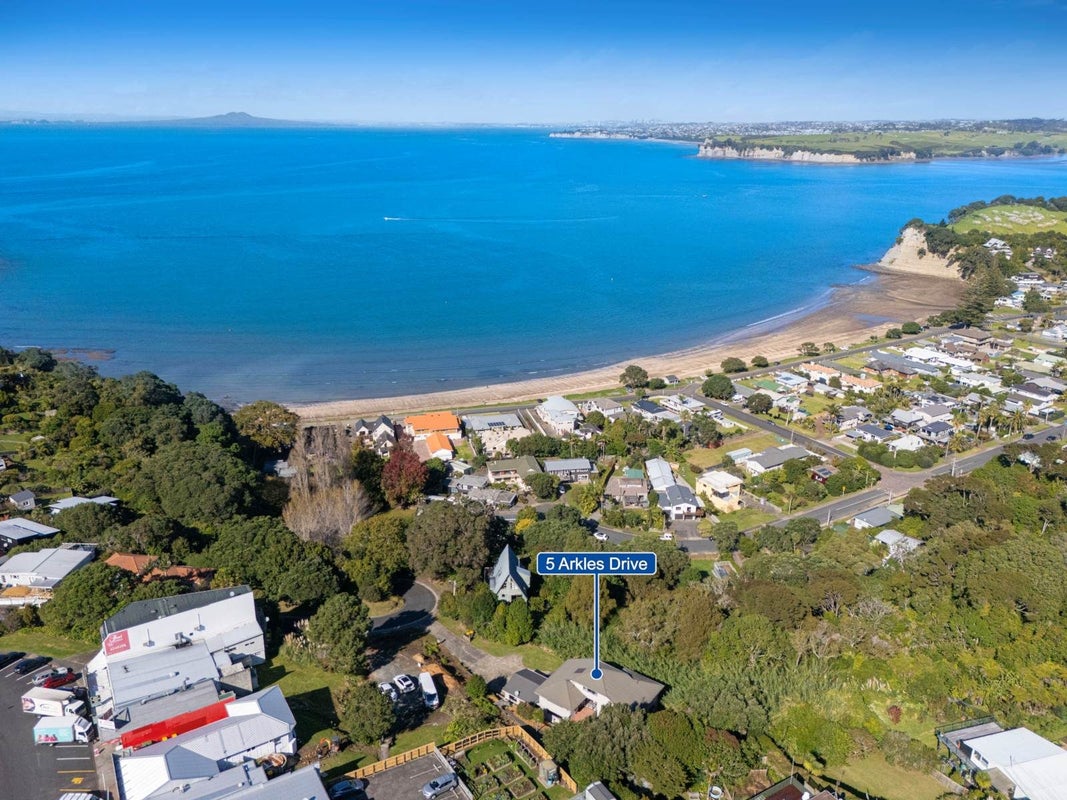 5 Arkles Drive, Arkles Bay, Whangaparaoa - Carousel 2