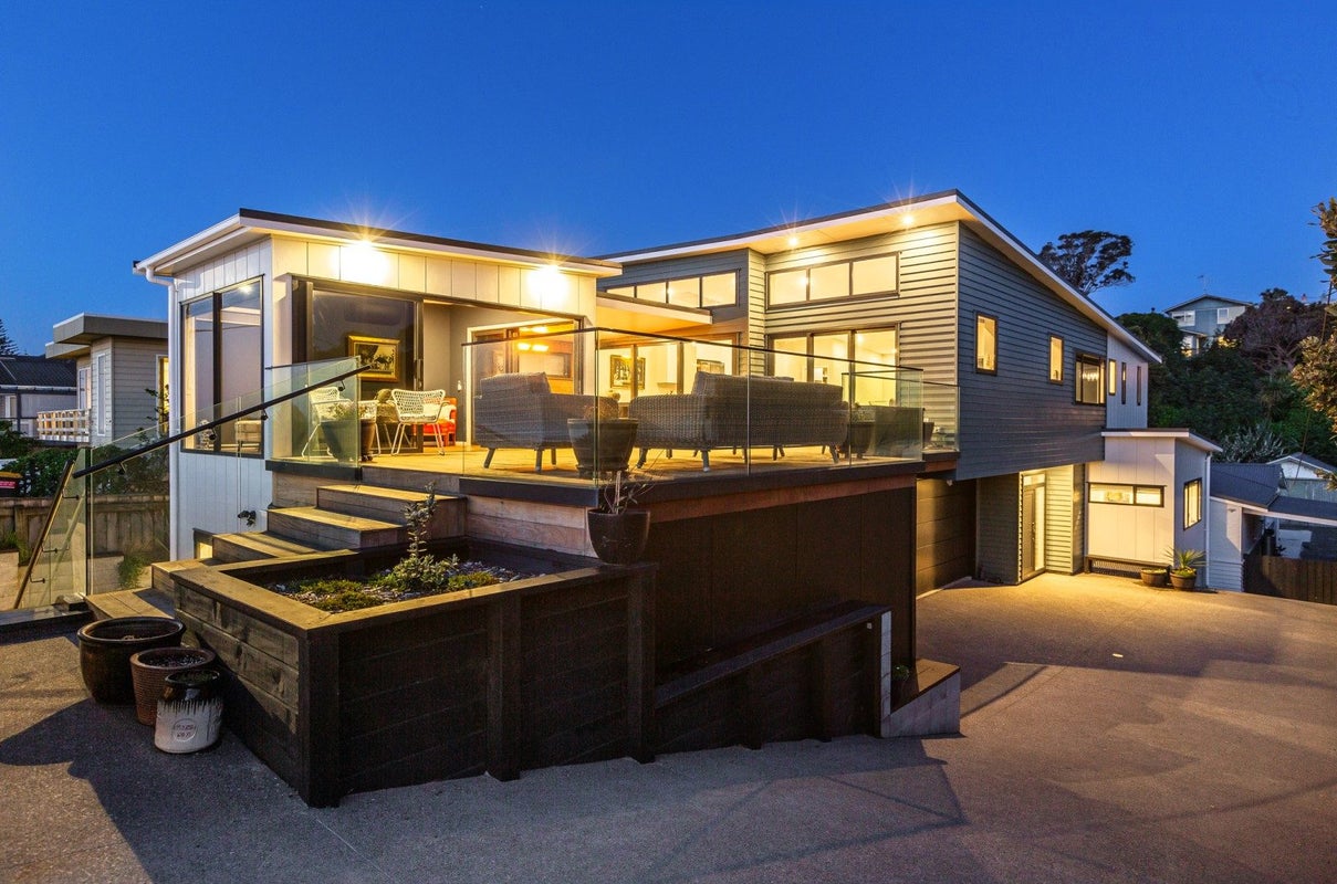 35 The Esplanade, Raumati South, Paraparaumu - Carousel 1