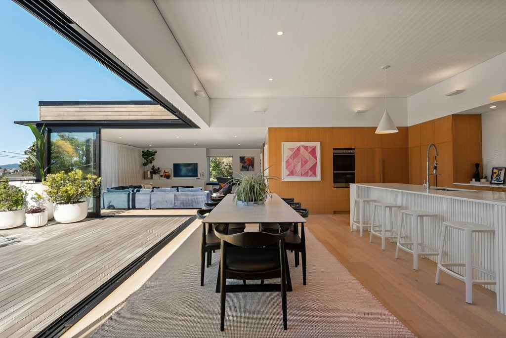 3 Homewood Ave, Karori, Wellington - Carousel 1