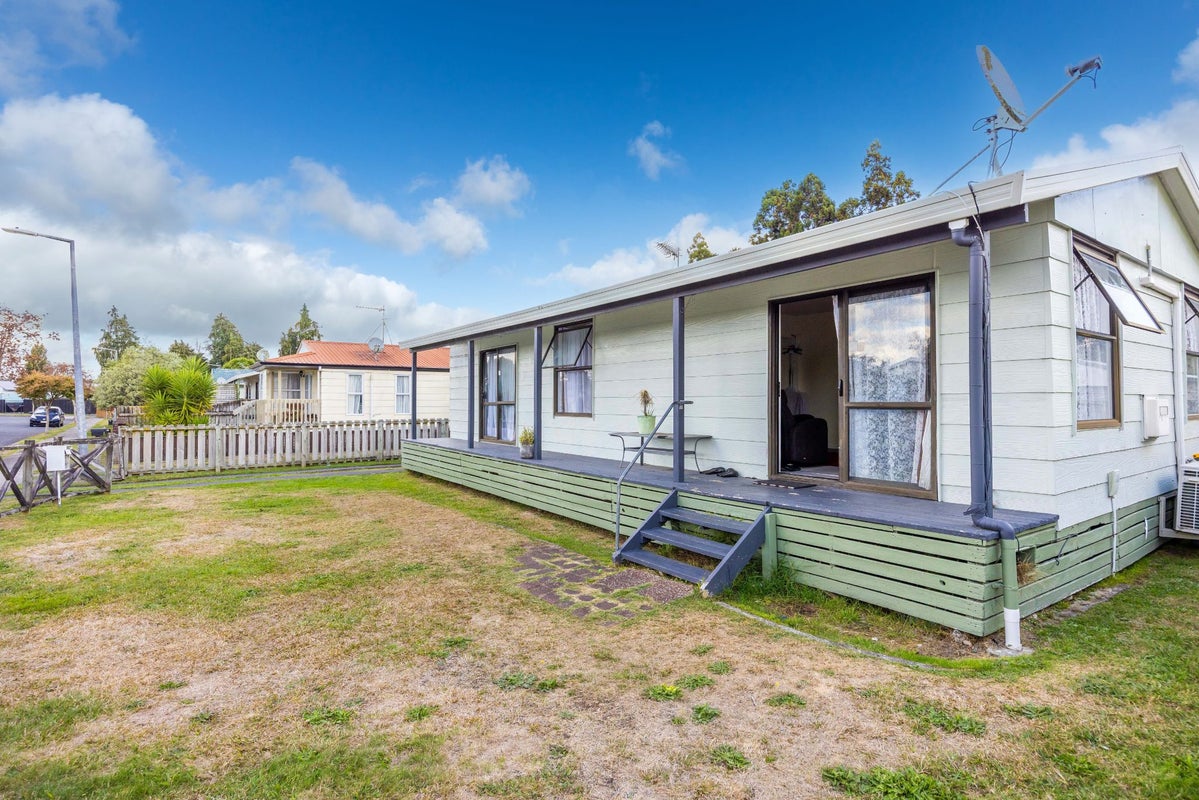 25A Purcell Place, Melville, Hamilton - Carousel 13