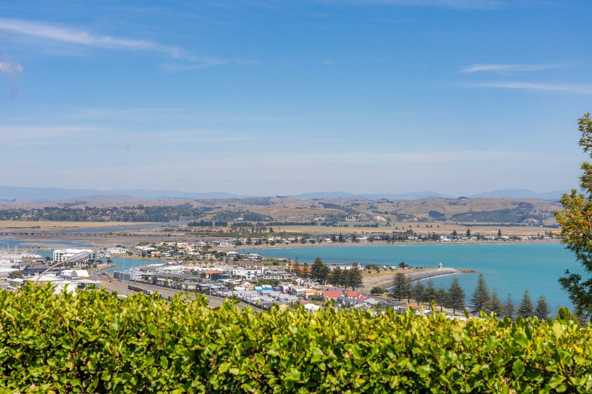 135 Thompson Road, Bluff Hill, Napier - Carousel 32