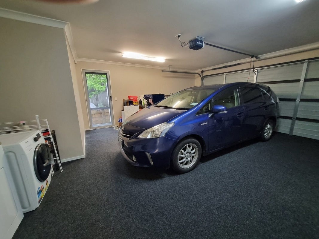 11 Jezero Drive, Massey, Auckland - Carousel 2