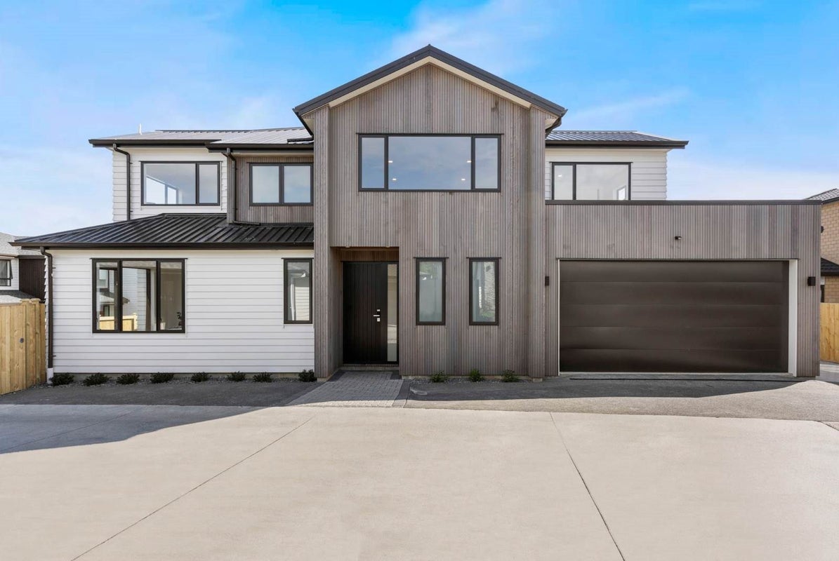 9 Huaota Place, Botany Downs, Auckland - Carousel 2