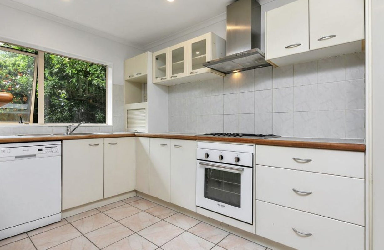 12 Queensway, Three Kings, Auckland - Carousel 2