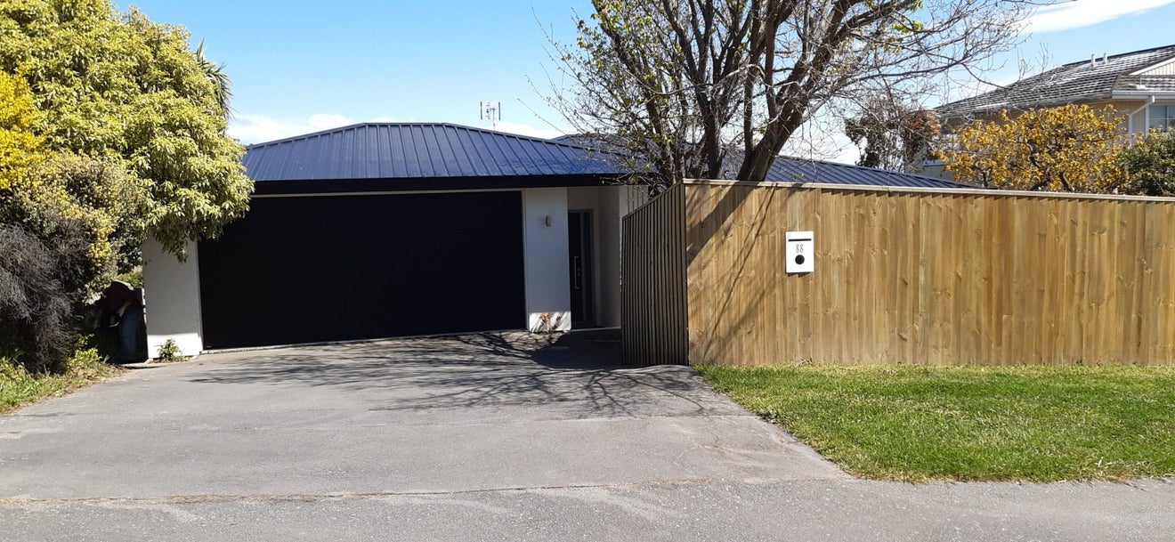 88 Cannon Hill Crescent, Mount Pleasant, Christchurch - Carousel 2