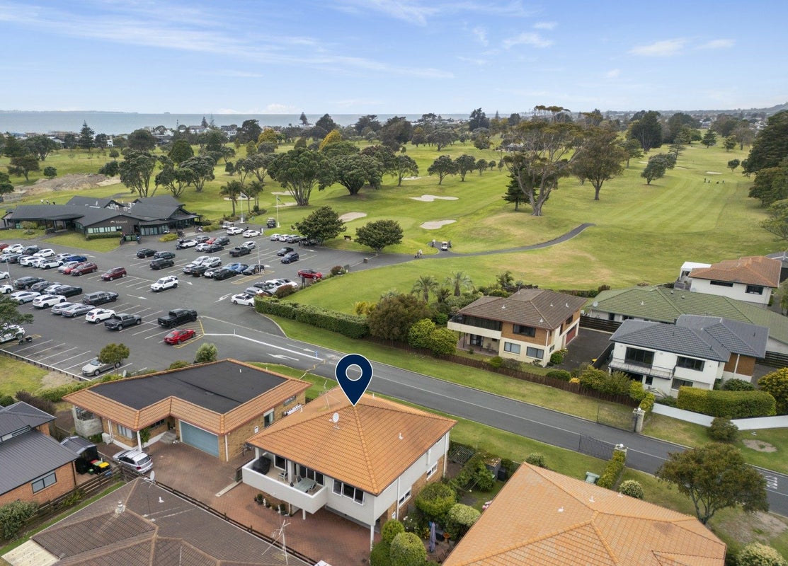 5B Fairway Avenue, Mount Maunganui - Carousel 1