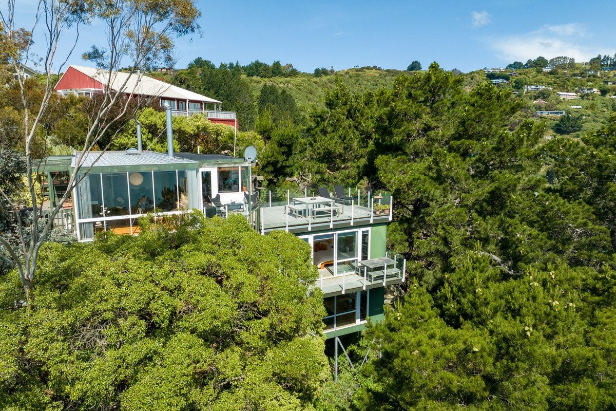 17 Athol Place, Diamond Harbour, Lyttelton - Carousel 35
