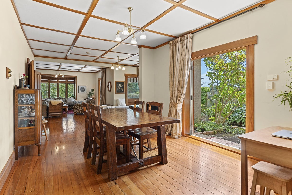 26 Rimu Street, Strandon, New Plymouth - Carousel 2