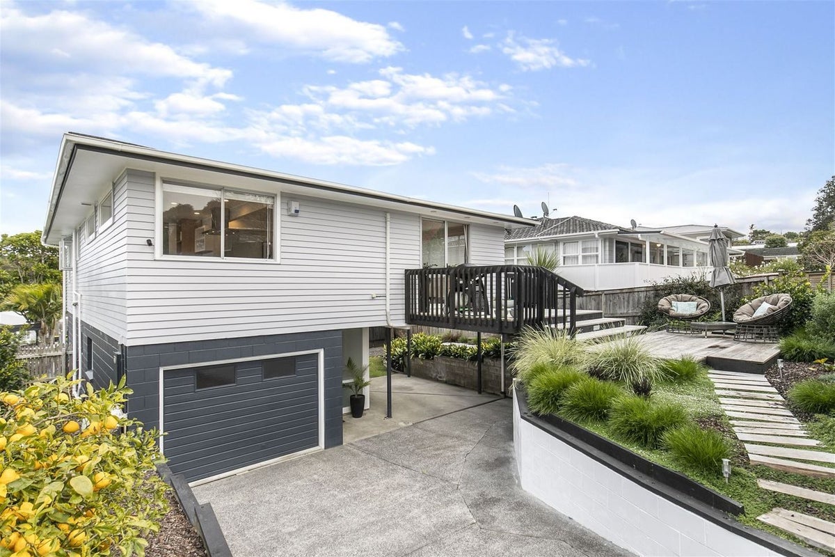 46 Lynden Avenue, Hillcrest, Auckland - Carousel 1