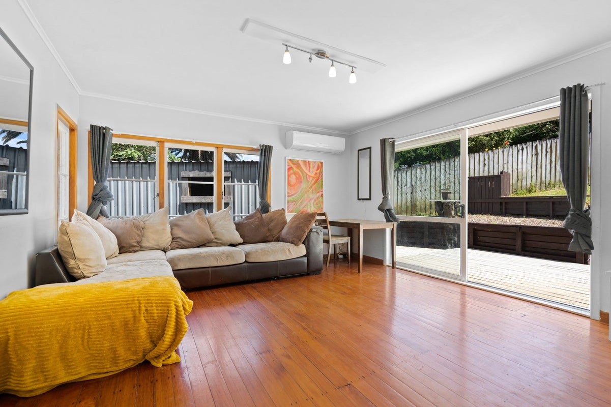 35 Ogle Crescent, Kamo, Whangarei - Carousel 1