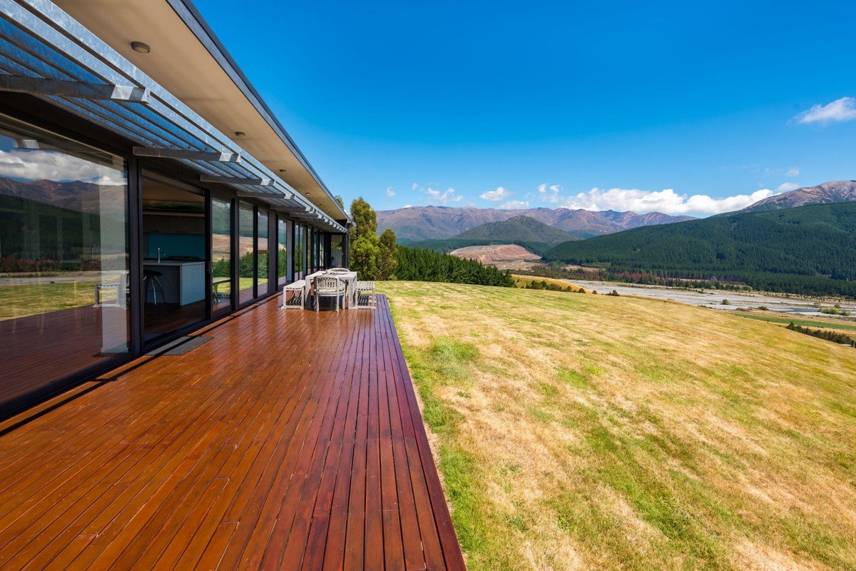 5989 State Highway 63, Blenheim - Carousel 2