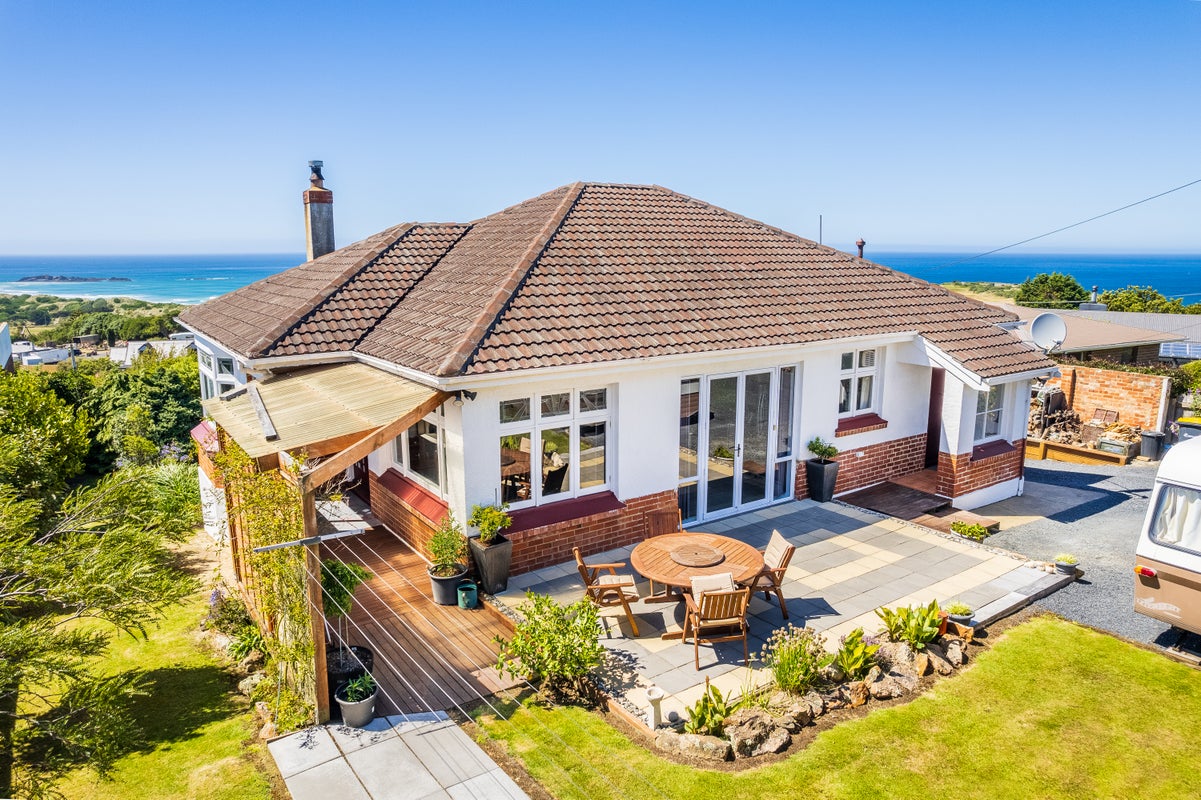 115 Tomahawk Road, Andersons Bay, Dunedin - Carousel 1