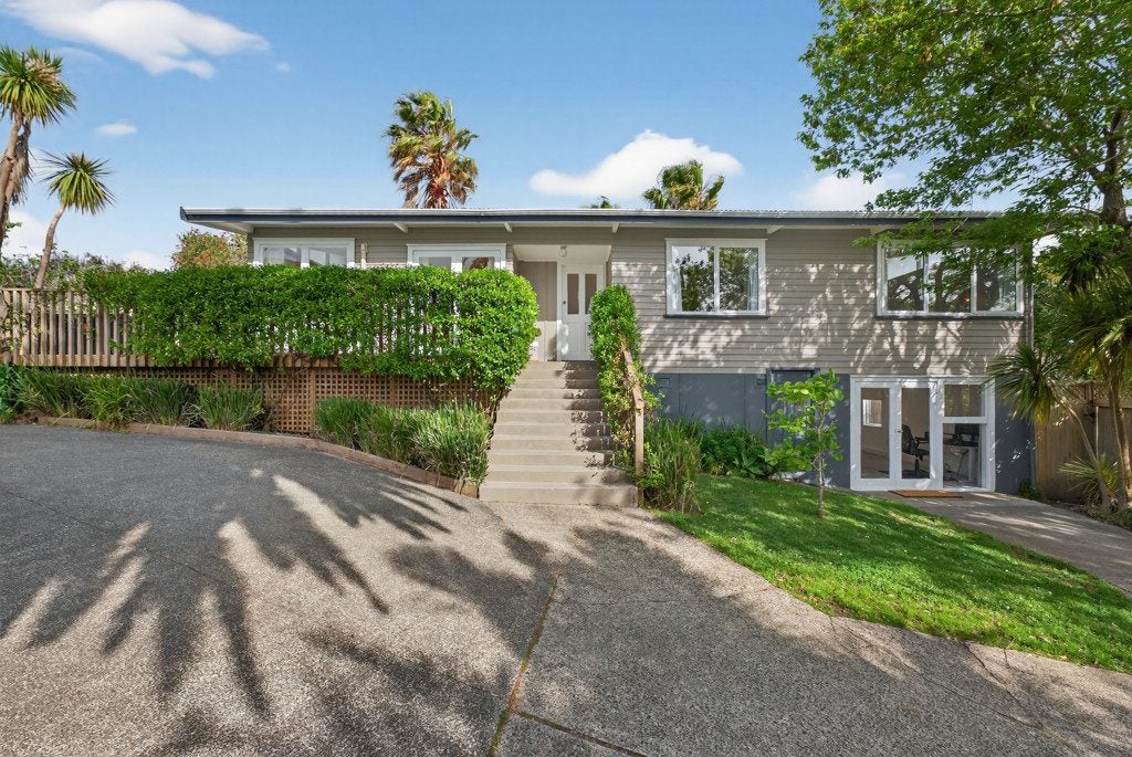 1/19 Bowman Road, Forrest Hill, Auckland - Carousel 1