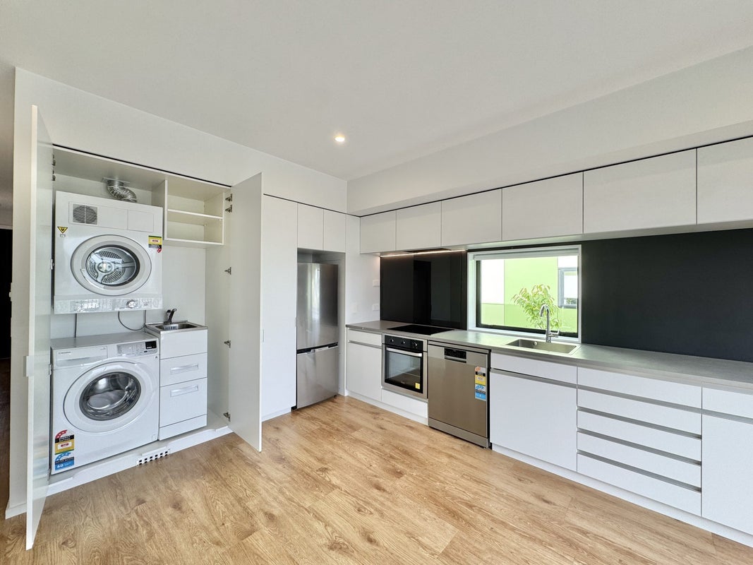 97B Poulson Street, Addington, Christchurch - Carousel 2