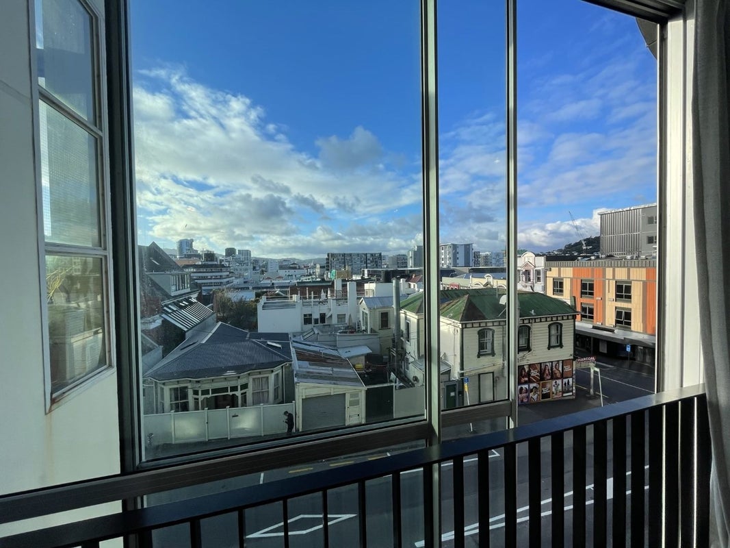 2N/51 Webb Street, Mount Cook, Wellington - Carousel 2