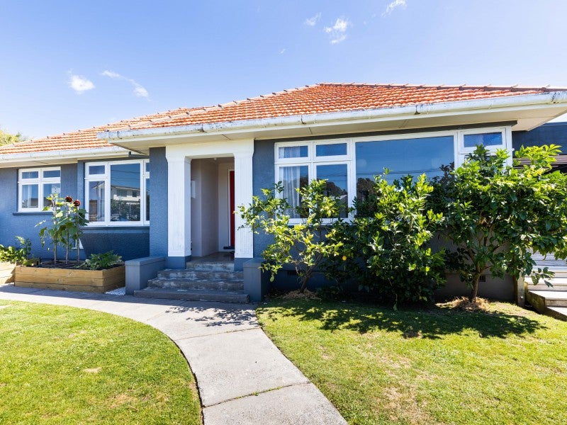 2 Norman Street, Lower Vogeltown, New Plymouth - Carousel 1