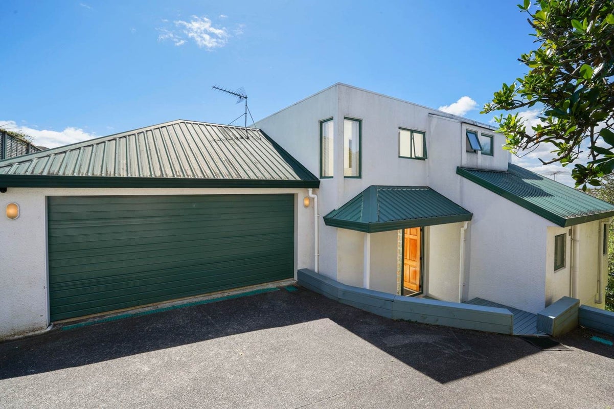 242 Hillsborough Road, Hillsborough, Auckland - Carousel 1
