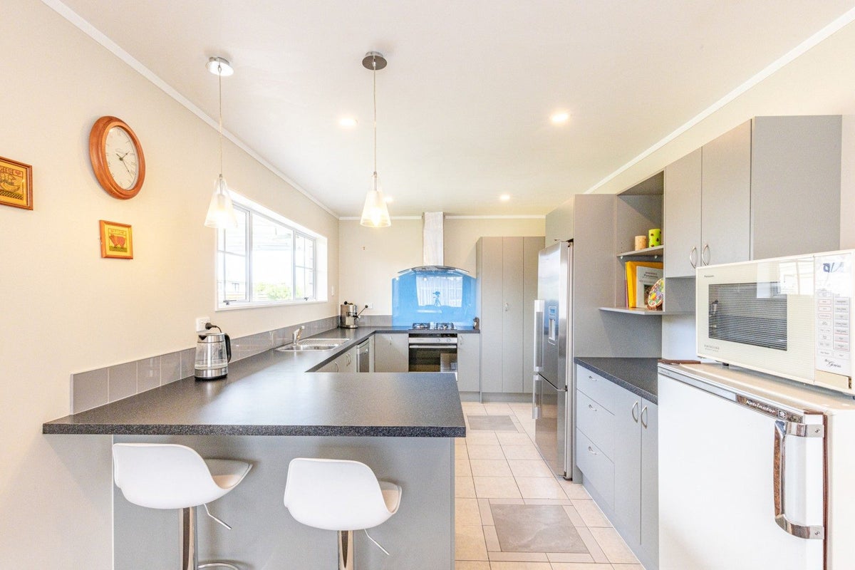49 Somerset Road, Springvale, Whanganui - Carousel 2