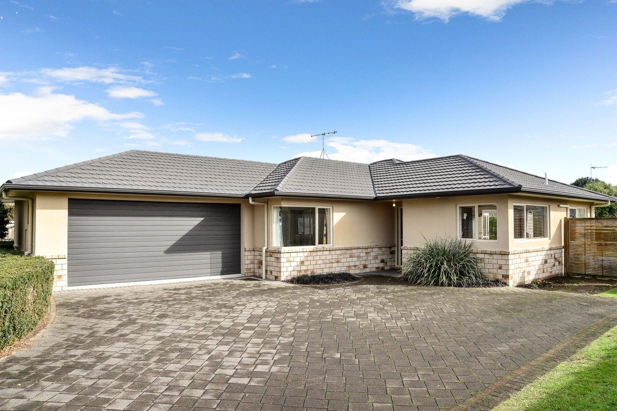 2 Wentworth Drive, Rototuna North, Hamilton - Carousel 35