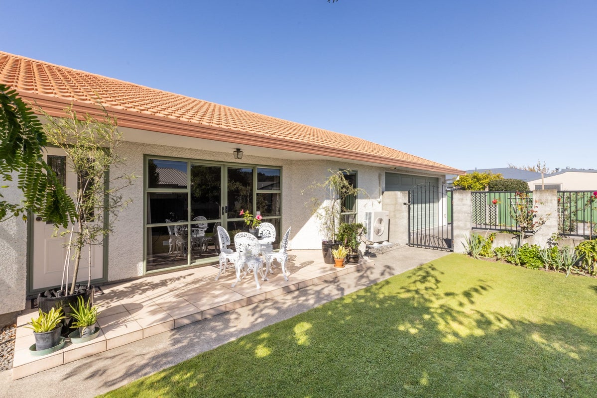 115 AUCKLAND ROAD, GREENMEADOWS, NAPIER - Carousel 1