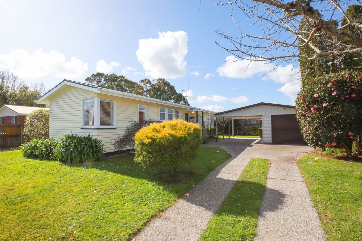 6 Opal Place, Chartwell, Hamilton - Carousel 1