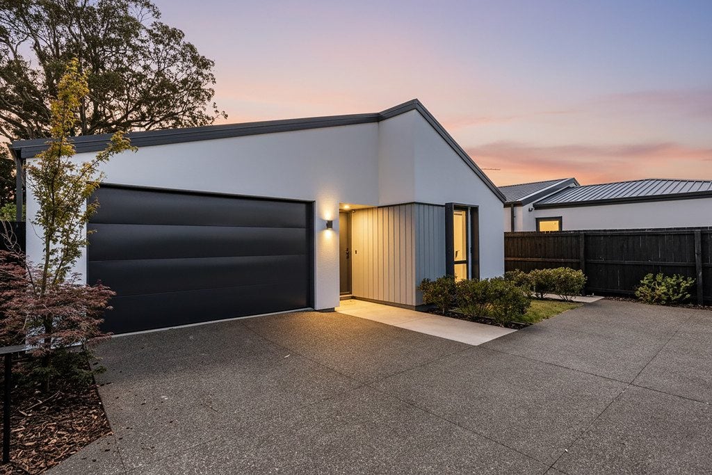 12 Horoeka Street, Avonhead, Christchurch - Carousel 21
