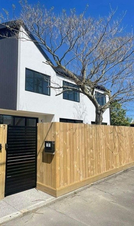 2/7 Hume Street, Sydenham, Christchurch - Carousel 2