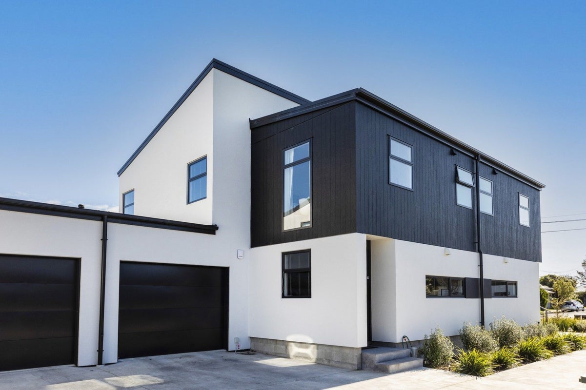 2/38 Wildberry Street, Woolston, Christchurch - Carousel 1