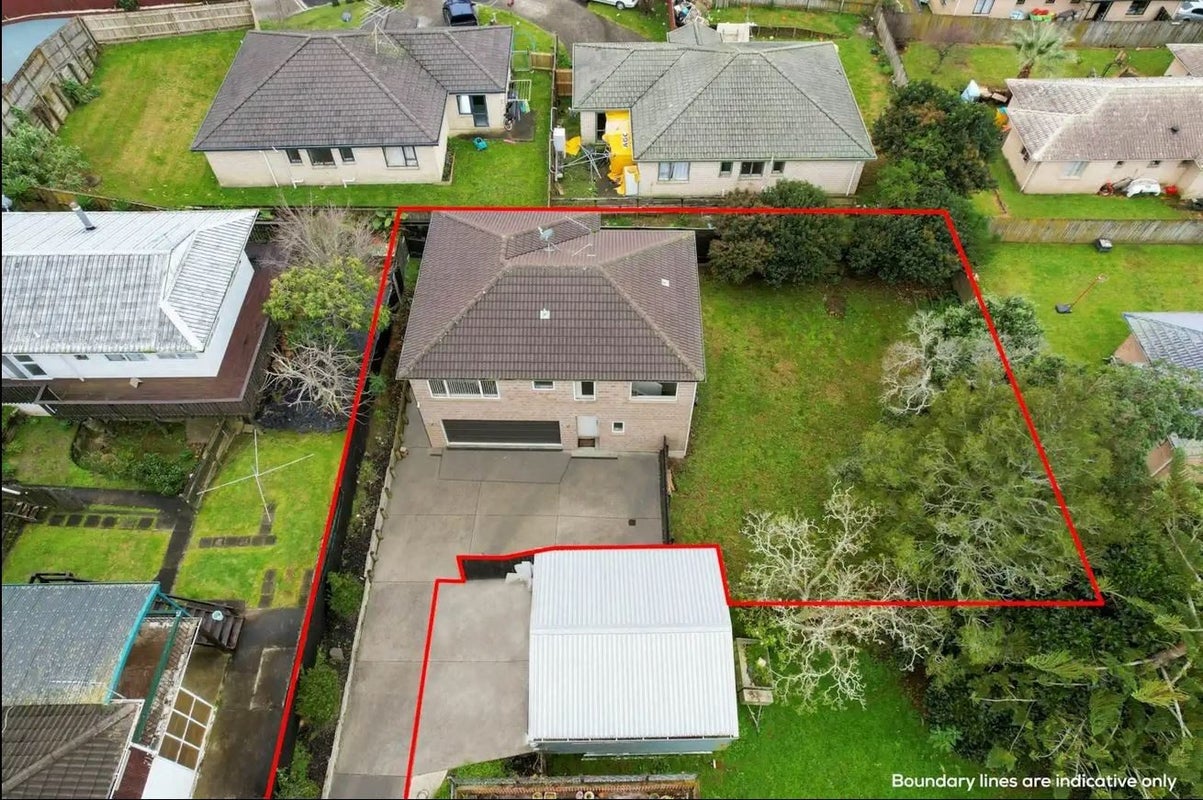 58 Blanes Road, Weymouth, Auckland - Carousel 20