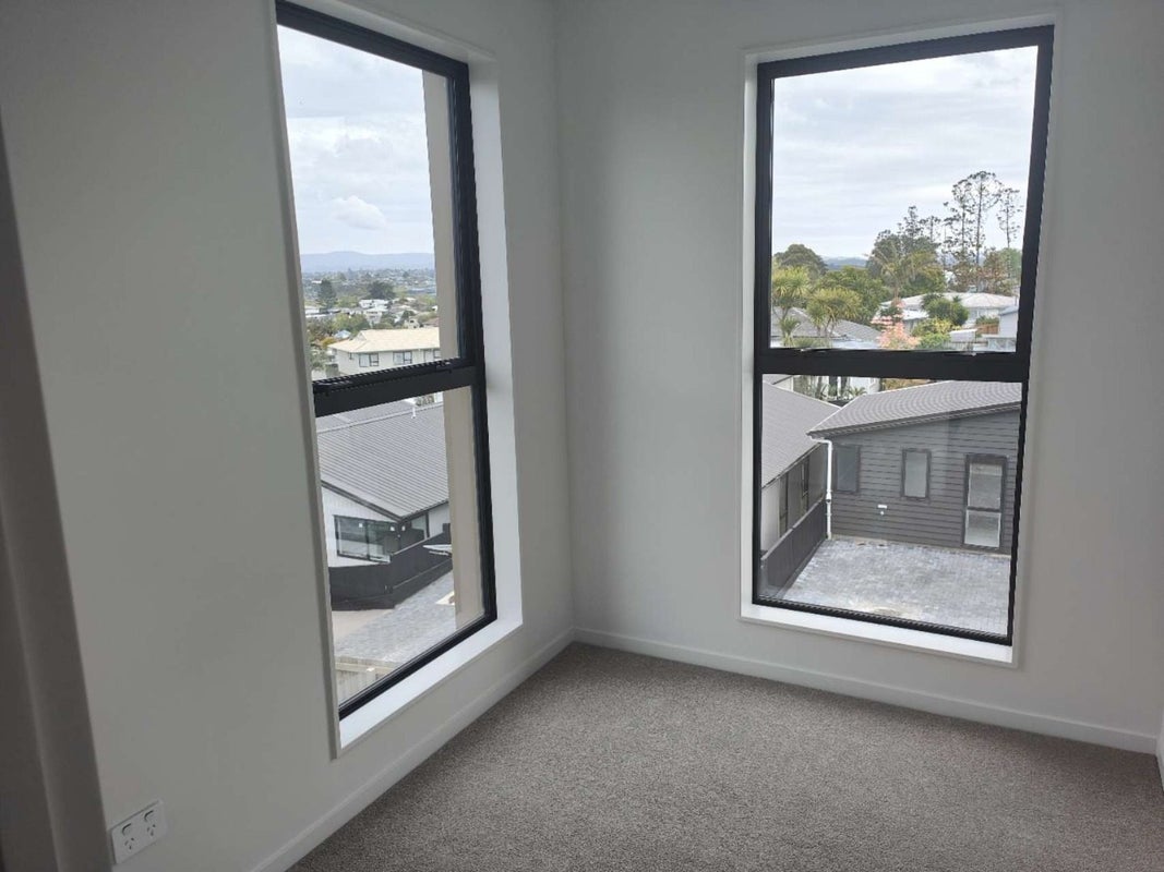 8/107 Hobsonville Road, West Harbour, Auckland - Carousel 20