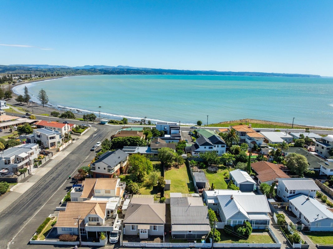 13-14 Meeanee Quay, Westshore, Napier, Hawke's Bay - Carousel 2