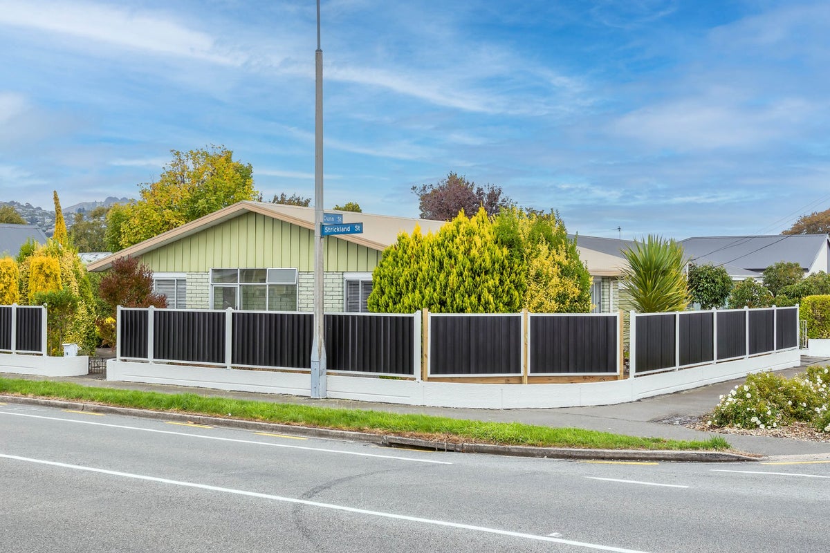 1/31 Strickland Street, Somerfield, Christchurch - Carousel 1