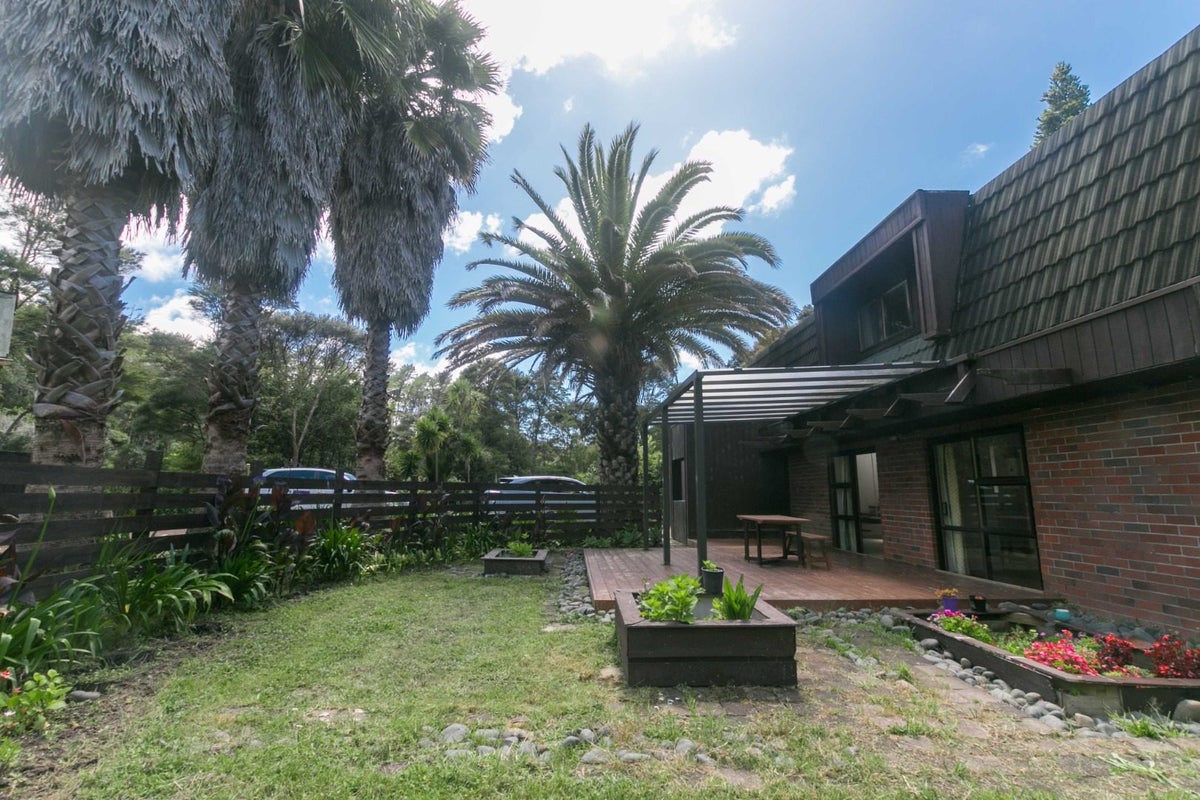 374 Wright Road, Albany - Carousel 23