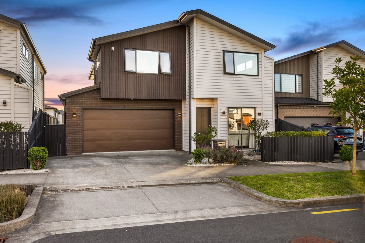 17 Gecko Road, Hobsonville, Auckland - Carousel 1