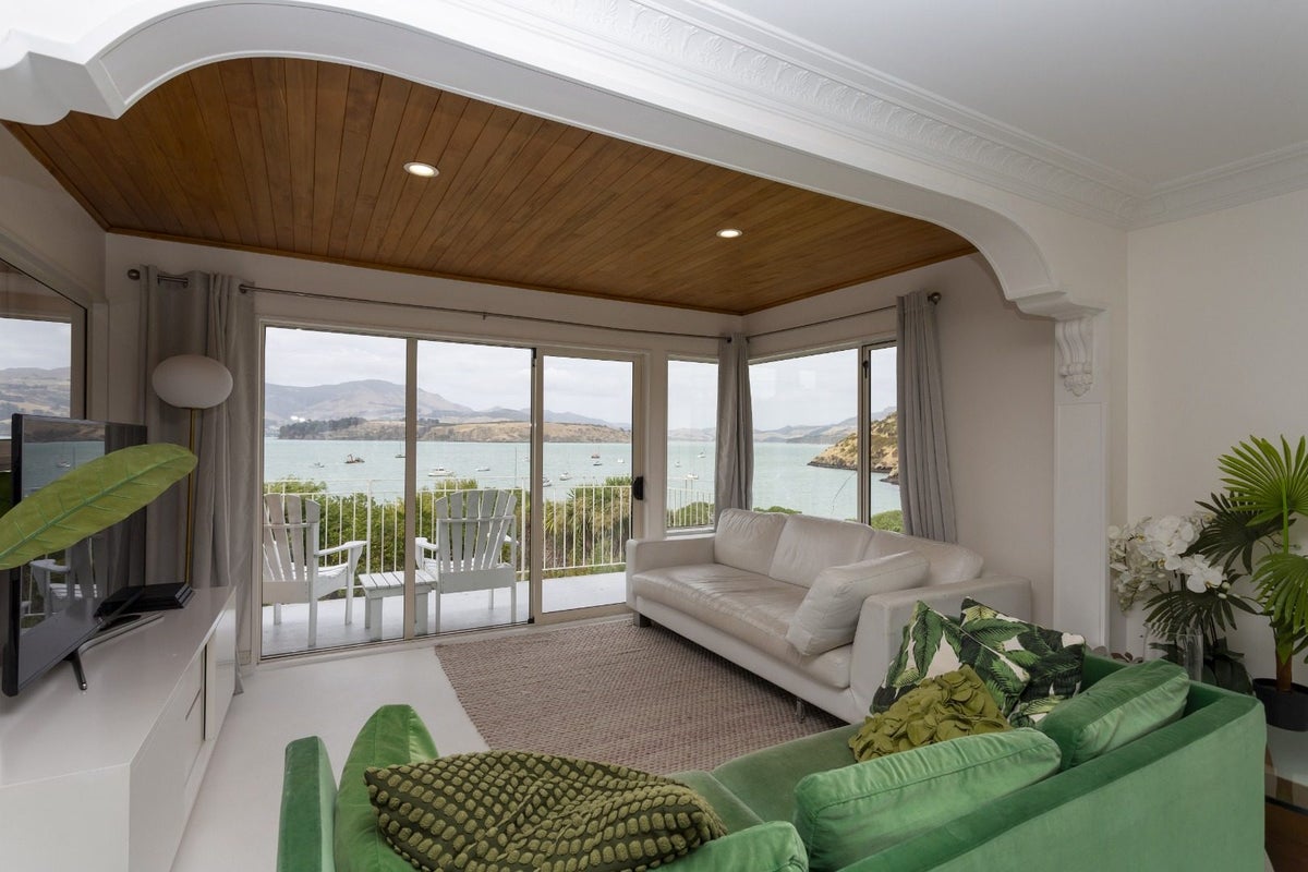 31 Harbour View Terrace, Cass Bay, Lyttelton - Carousel 2