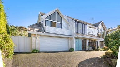 2/4 Oban Road, Browns Bay, Auckland - Carousel 1